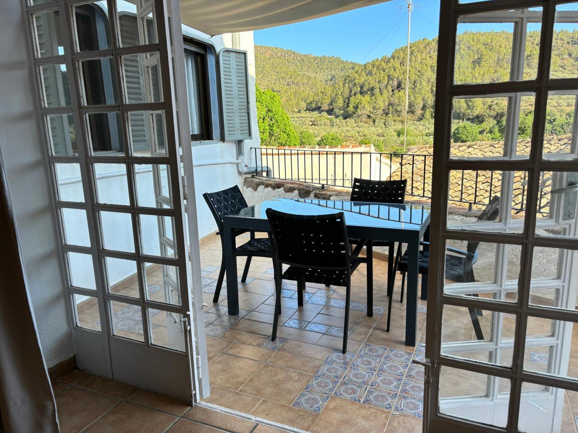 Piso En Vall De Almonacid Con Vistas, Aire Acondicionado, Wifi Y Smart Tv Luaran gambar